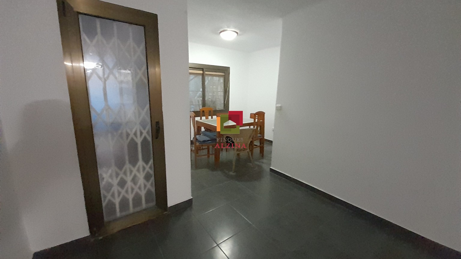 PLANTA BAJA CON PATIO AMPLIO