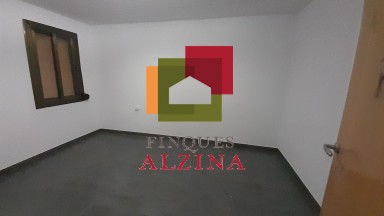 PLANTA BAJA CON PATIO AMPLIO