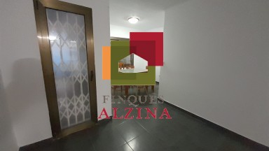 PLANTA BAJA CON PATIO AMPLIO