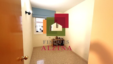 PIS LLUMINÓS AMB BALCÓ EN UNA DE LES MEJORES ZONES DE CORNELLÀ.