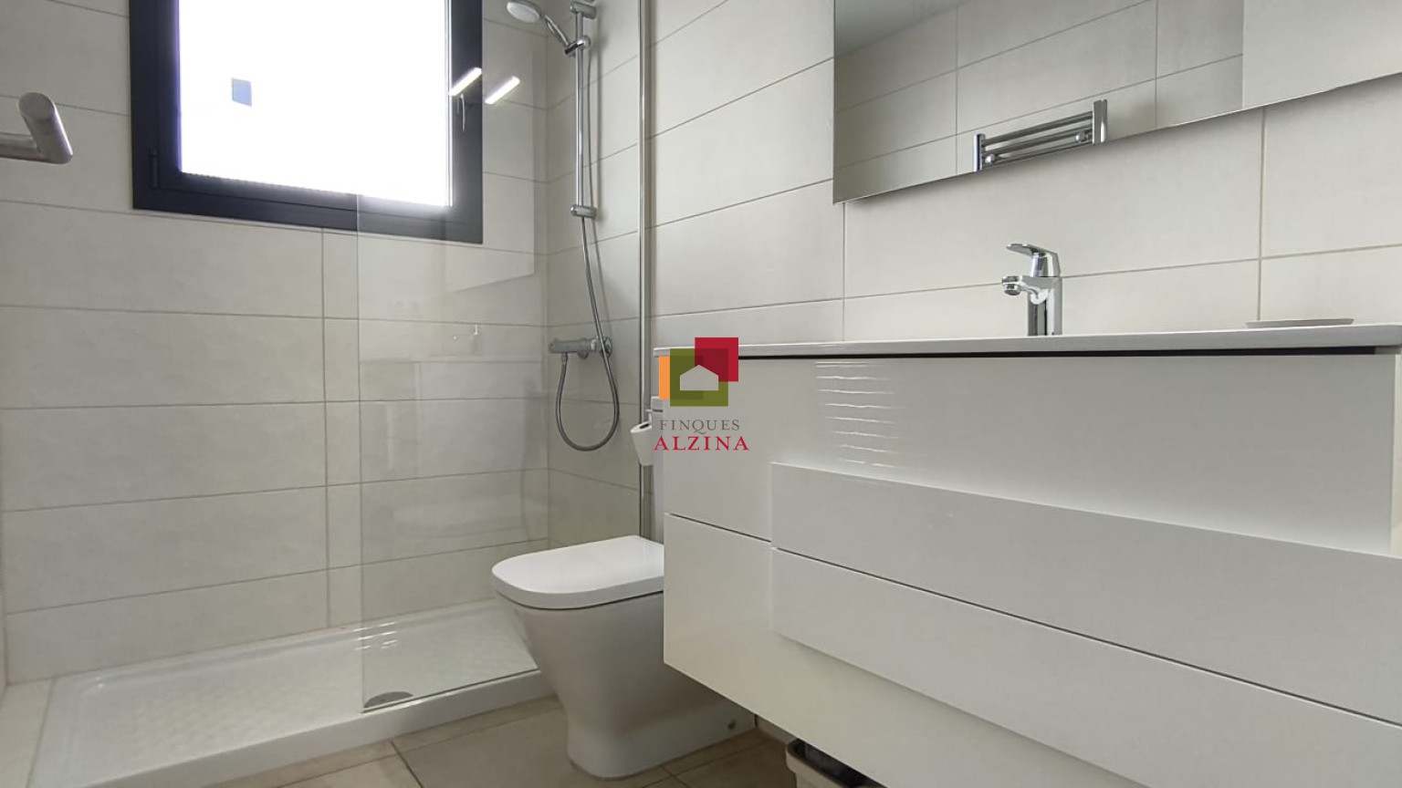 UN HOGAR PARA SENTIR, COMPARTIR Y CRECER