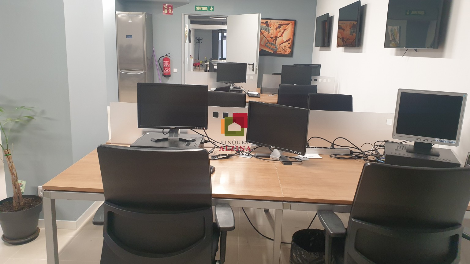 Donde nacen los proyectos grandes – Local premium en Esplugues