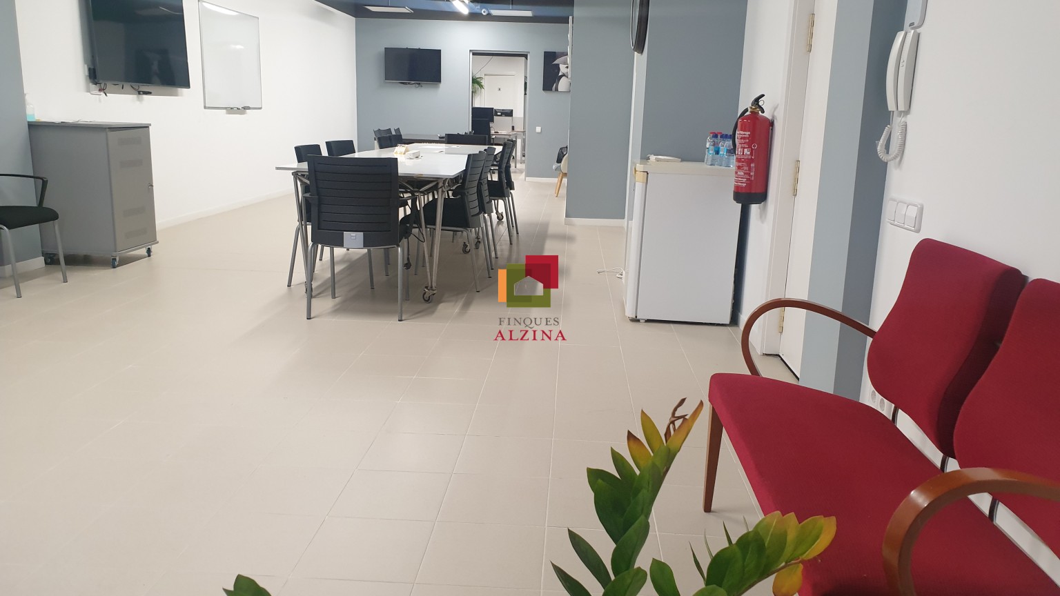 Donde nacen los proyectos grandes – Local premium en Esplugues