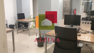 Donde nacen los proyectos grandes – Local premium en Esplugues