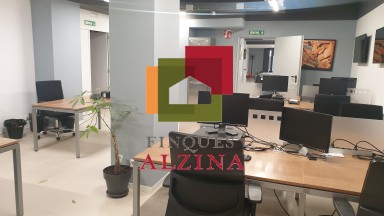 Donde nacen los proyectos grandes – Local premium en Esplugues