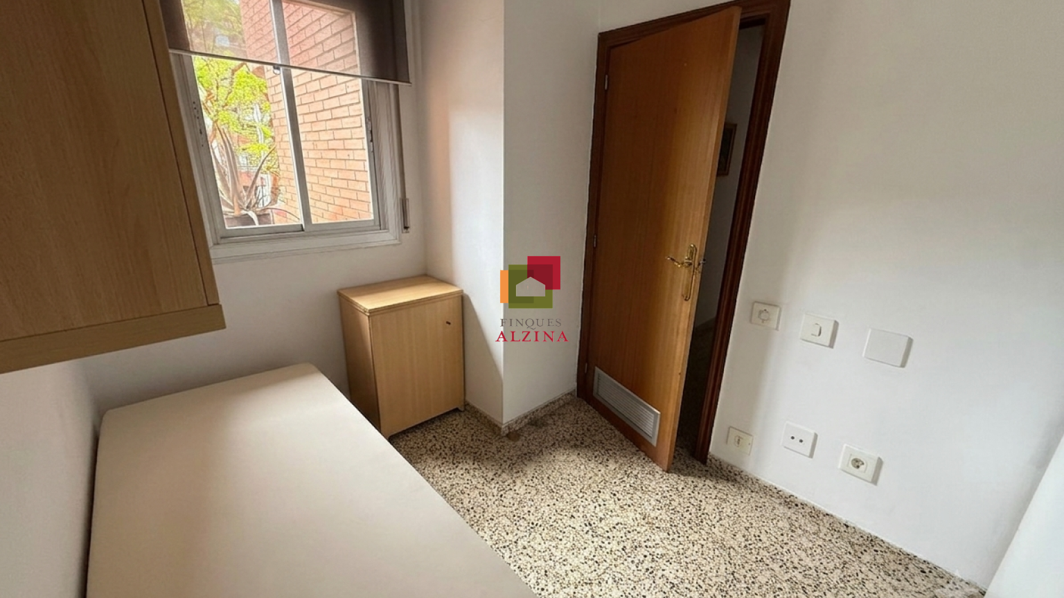 VIVE EN UNA DE LAS ZONAS MEJOR COMUNICADAS DE CORNELLÀ.