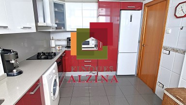 IMMOBLE DE 4 HABITACIONS ACTUALMENT 3, LLUM, AMPLITUD I UNA TERRASSA PER VIURE CADA MOMENT.