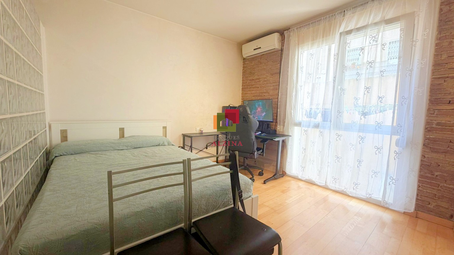 ESPECTACULAR LOFT DE DISEÑO REFORMADO ¡LISTO PARA ENTRAR A VIVIR!