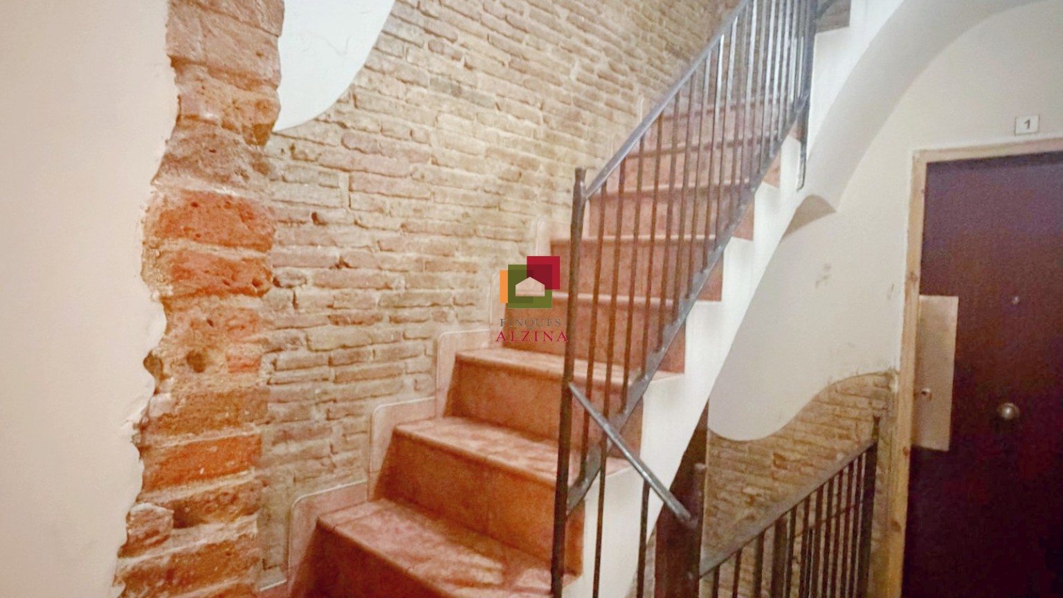 ESPECTACULAR LOFT DE DISEÑO REFORMADO ¡LISTO PARA ENTRAR A VIVIR!