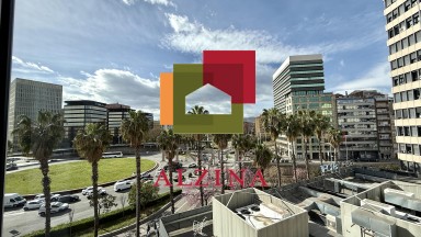 Pis lluminós a Sants-Montjuïc amb ben situat