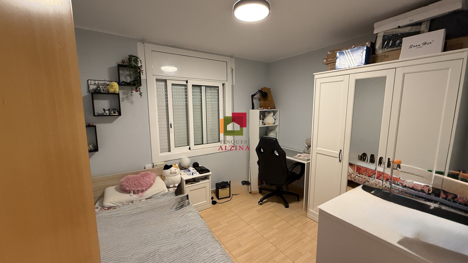 INVERSIÓ IMMOBILIÀRIA CONSOLIDA: 9 HABITATGES I 2 LOCALS A ESPLUGUES