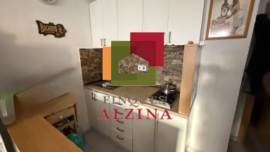 INVERSIÓ IMMOBILIÀRIA CONSOLIDA: 9 HABITATGES I 2 LOCALS A ESPLUGUES