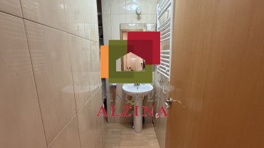 INVERSIÓ IMMOBILIÀRIA CONSOLIDA: 9 HABITATGES I 2 LOCALS A ESPLUGUES