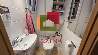 INVERSIÓ IMMOBILIÀRIA CONSOLIDA: 9 HABITATGES I 2 LOCALS A ESPLUGUES