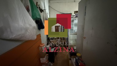 INVERSIÓ IMMOBILIÀRIA CONSOLIDA: 9 HABITATGES I 2 LOCALS A ESPLUGUES