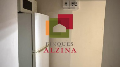 INVERSIÓ IMMOBILIÀRIA CONSOLIDA: 9 HABITATGES I 2 LOCALS A ESPLUGUES