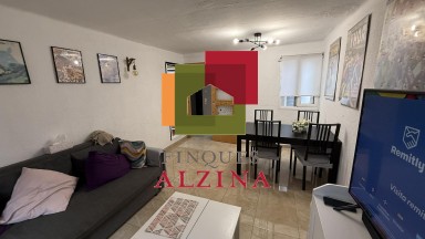 INVERSIÓ IMMOBILIÀRIA CONSOLIDA: 9 HABITATGES I 2 LOCALS A ESPLUGUES