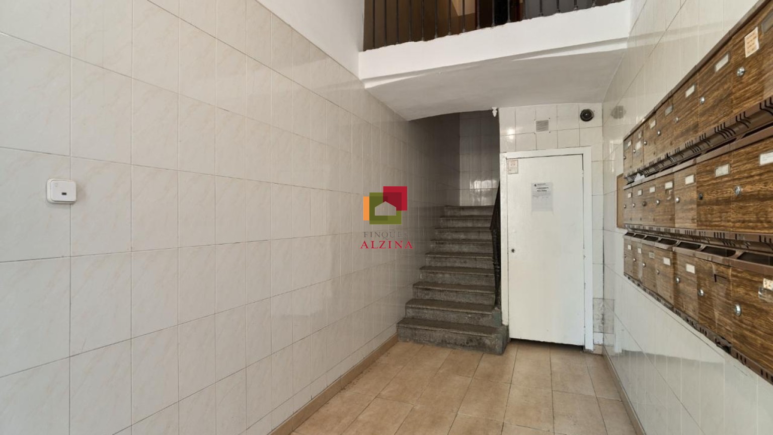Piso reformado con encanto en Comte d’Urgell – Diputació