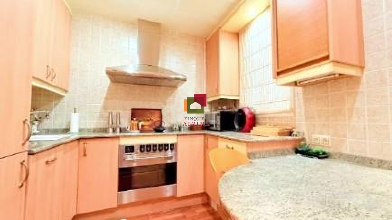 Piso reformado con encanto en Comte d’Urgell – Diputació