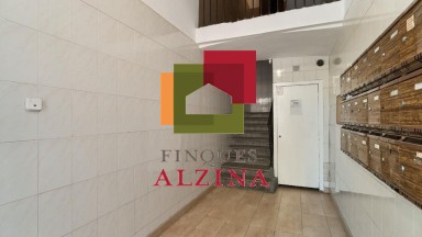 Piso reformado con encanto en Comte d’Urgell – Diputació