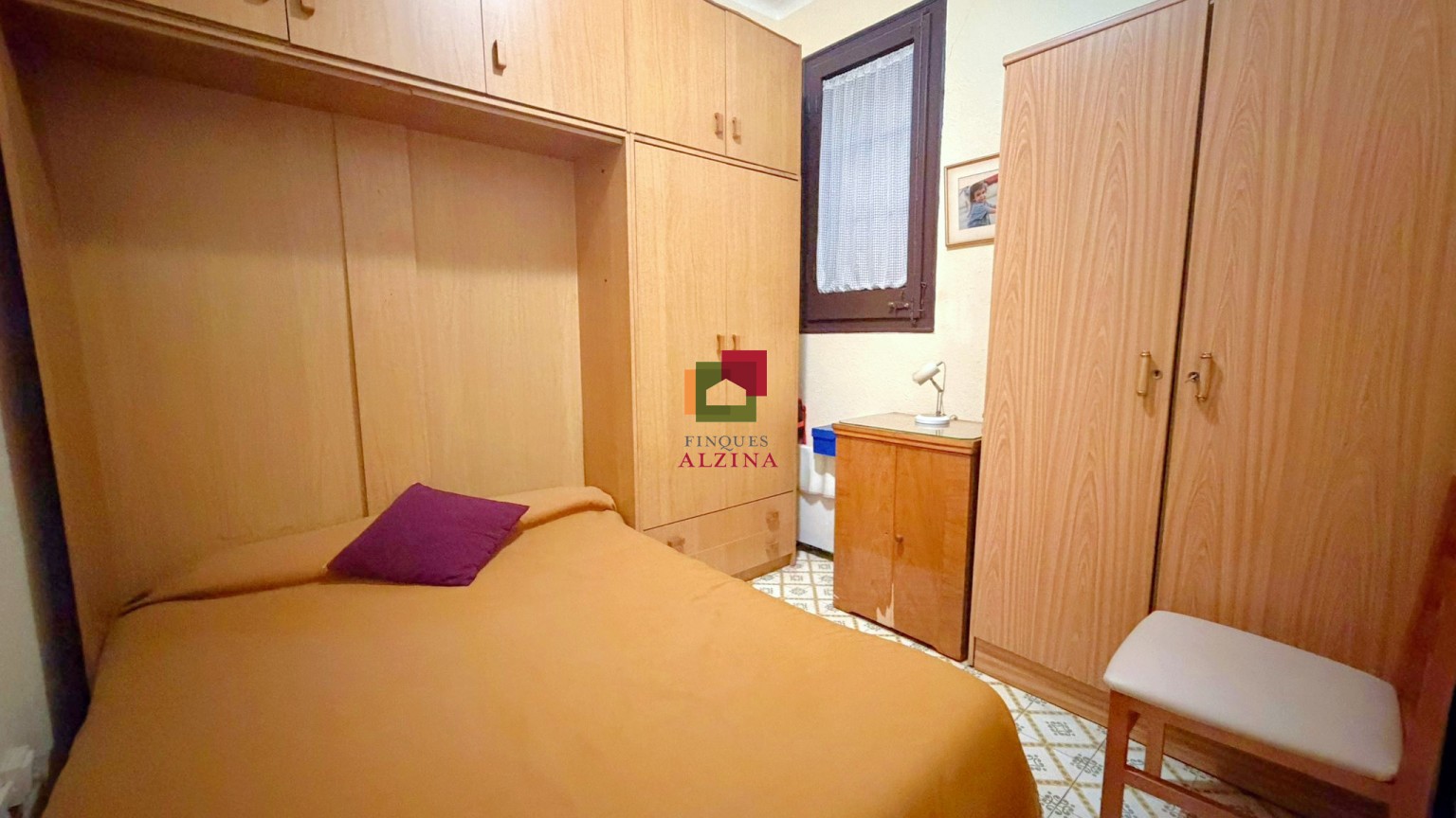 Piso con encanto y gran potencial de reforma en Sant Antoni – Raval