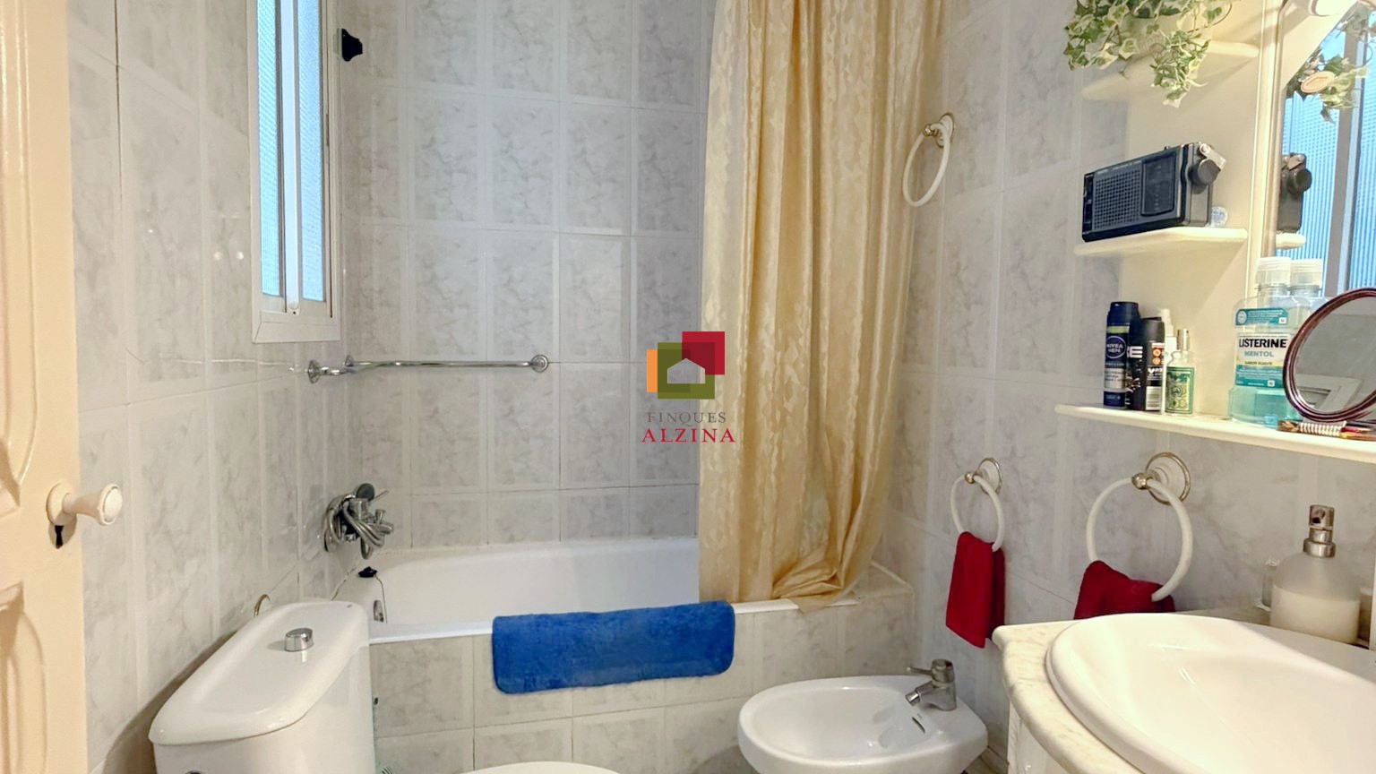 Piso con encanto y gran potencial de reforma en Sant Antoni – Raval