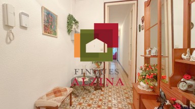 Piso con encanto y gran potencial de reforma en Sant Antoni – Raval