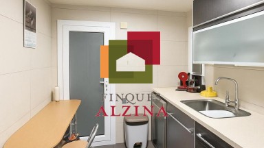 AMPLIO PISO REFORMADO EN GAVÀ