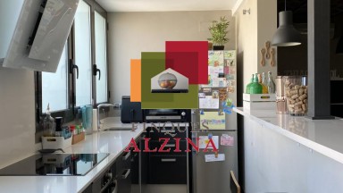 ÀTIC AMB TERRASSA A LA NOVA ESQUERRA DE L’EIXAMPLE