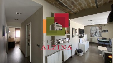 ÀTIC AMB TERRASSA A LA NOVA ESQUERRA DE L’EIXAMPLE